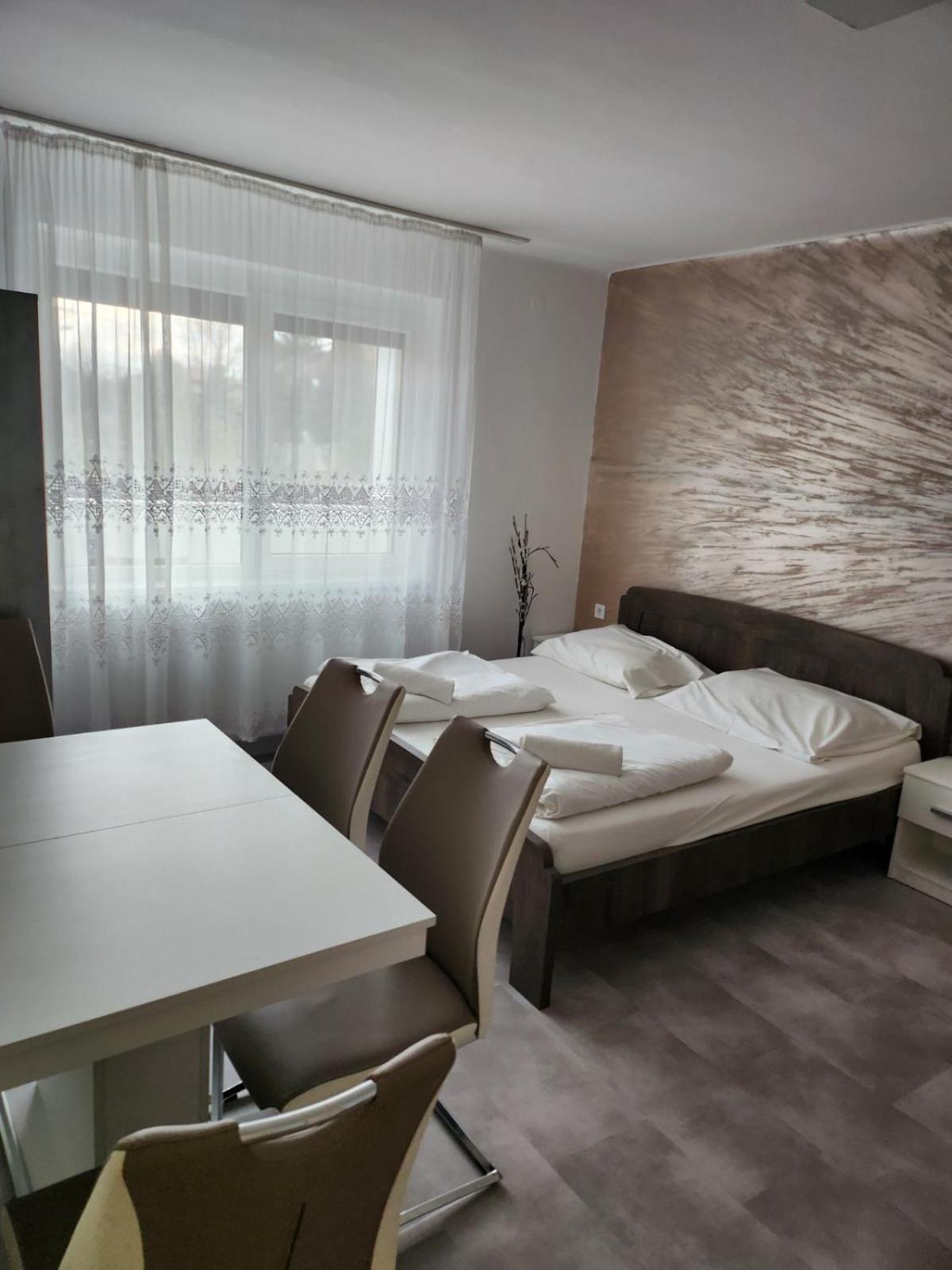 Mineral Apartman Diamond Nyíregyháza Exteriör bild